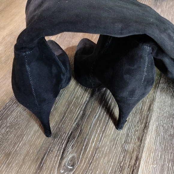 Custom Black Over the Knee Boots Sleek Suede Style - Picture 6 of 7